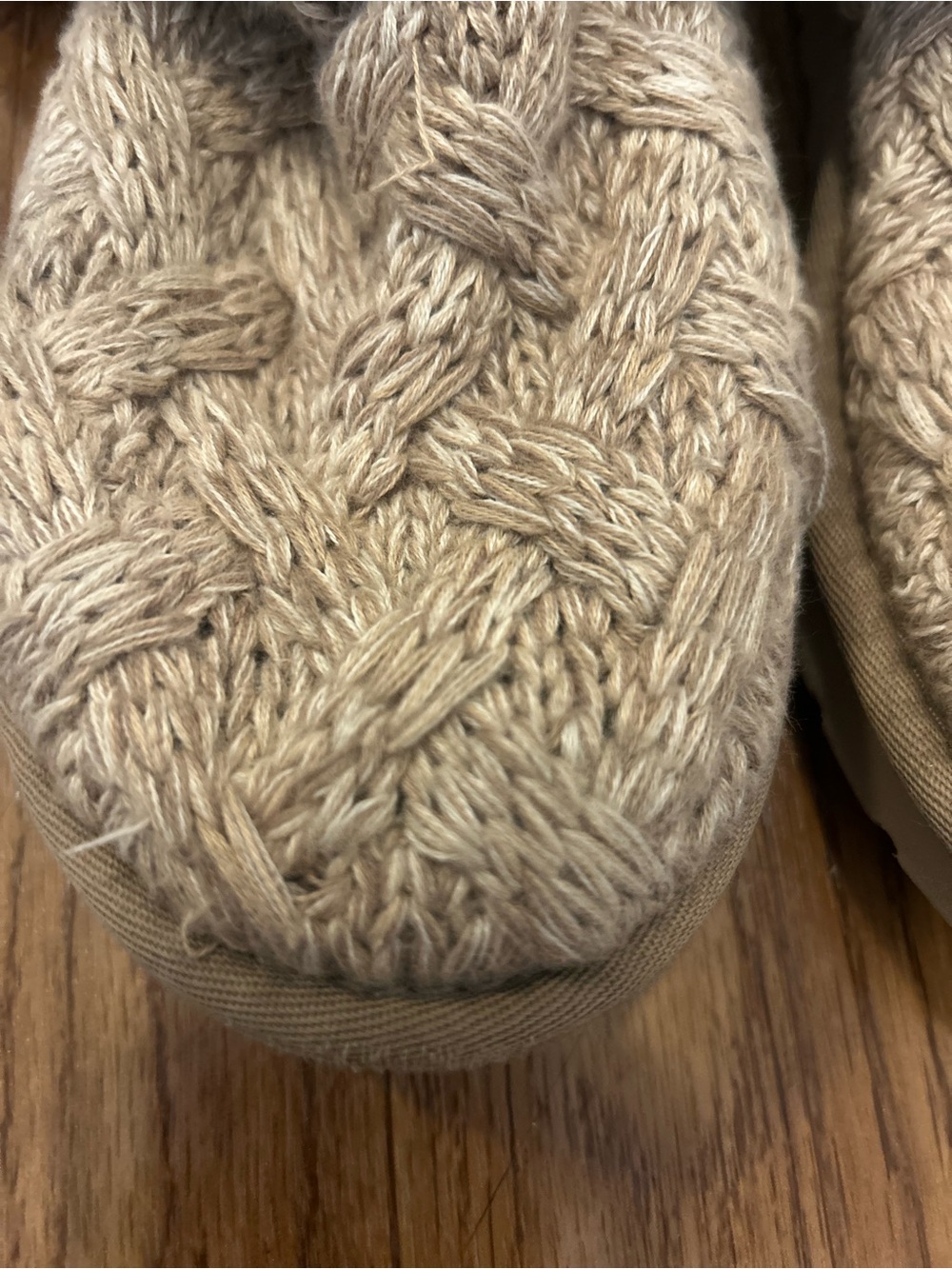 UGG Isla Cable Knit Boots Bow Cozy Oatmeal - Picture 7 of 12